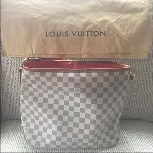 LOUIS VUITTON DELIGHTFUL PM